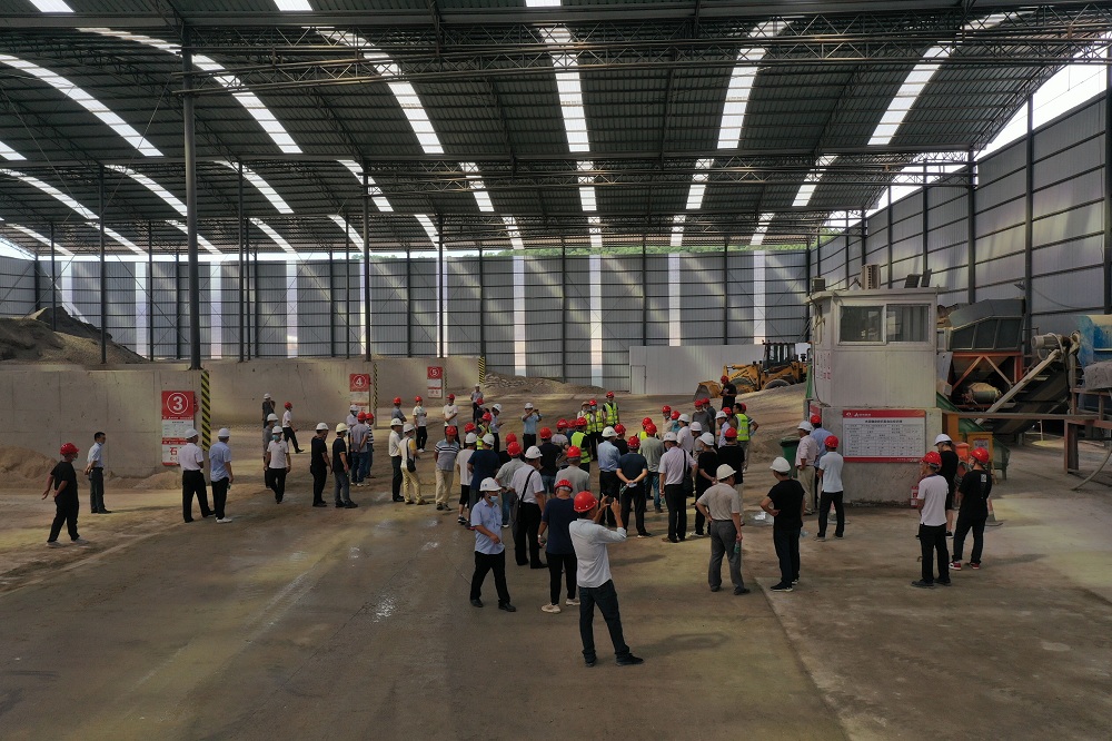 業(yè)內(nèi)同行到中山項(xiàng)目參觀交流.jpg